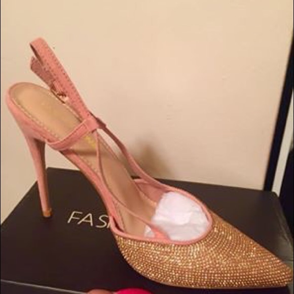Fashion Nova Shoes - Fashion Nova Blush Heels Size 10